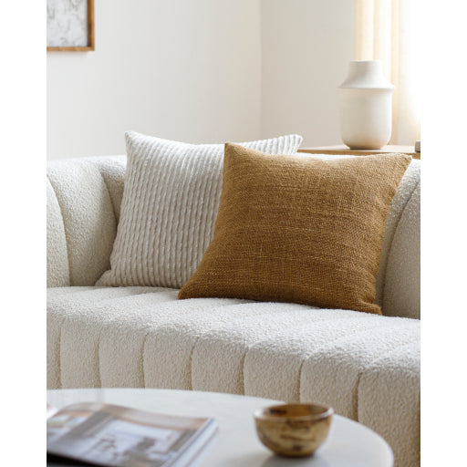 Chic Cozy Complement
