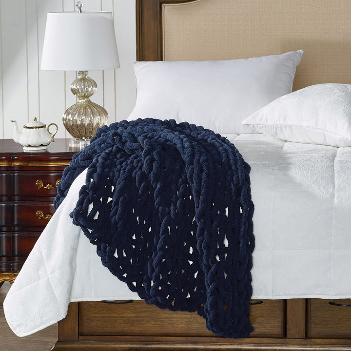 Chenille Knitted Chenille Throw Donna Sharp Color: Navy