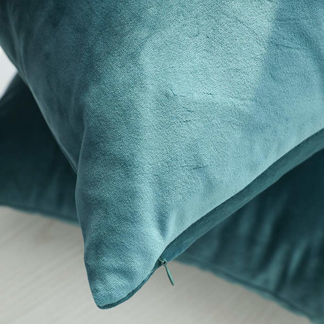 Solid Velvet Pillow Cover Decor Ur Space Color: Teal Size: 18"H x 18"W