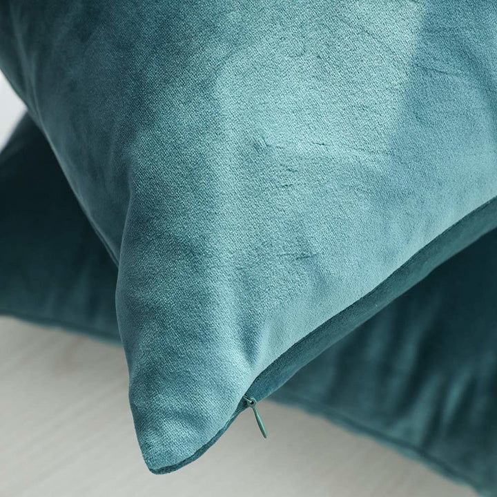 Solid Velvet Pillow Cover Decor Ur Space Color: Teal Size: 18"H x 18"W