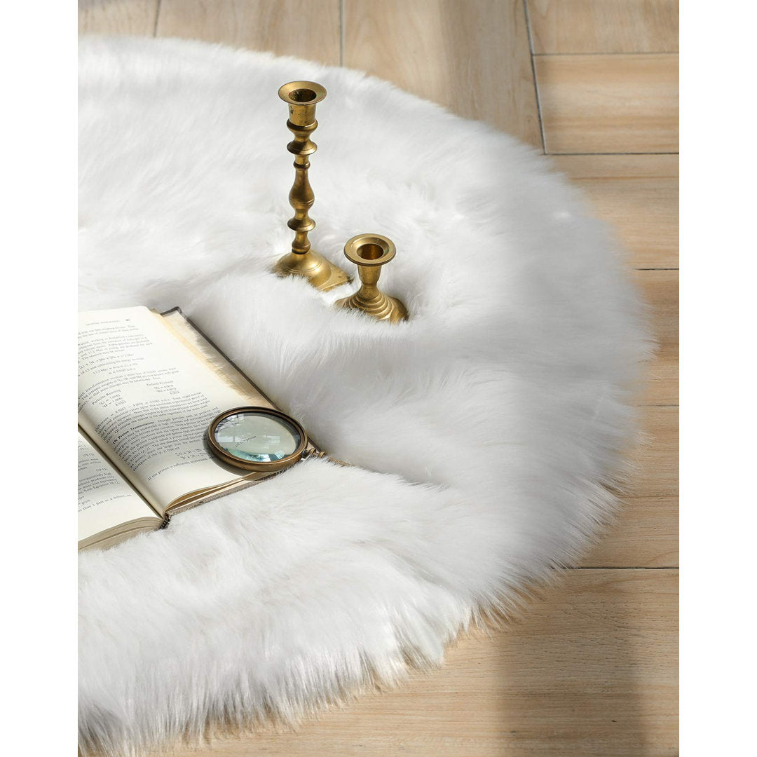 Kayzlynn Shag Faux Sheepskin White Rug Everly Quinn Rug Size: Round 6'