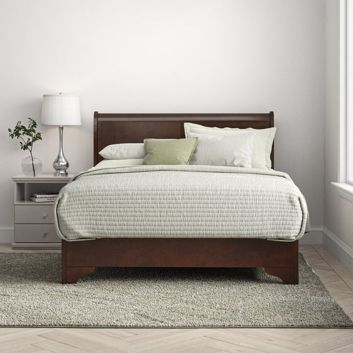 Varnamtown West Haven Low Footboard Sleigh Bed, Cappuccino Lark Manor™ Size: Queen