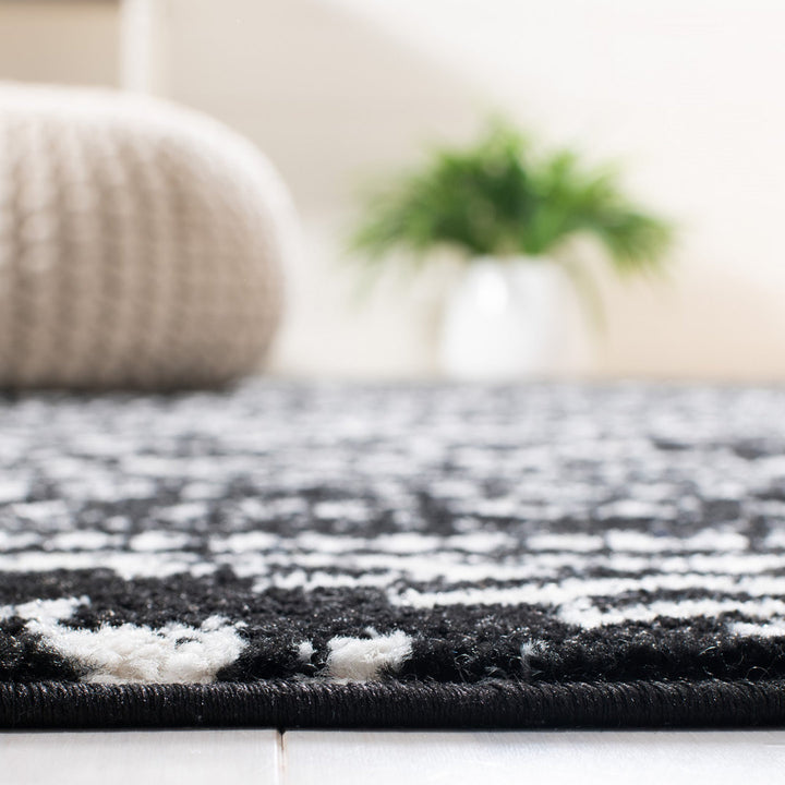 Cobos Performance Geometric Rug Foundry Select Rug Size: Square 5'