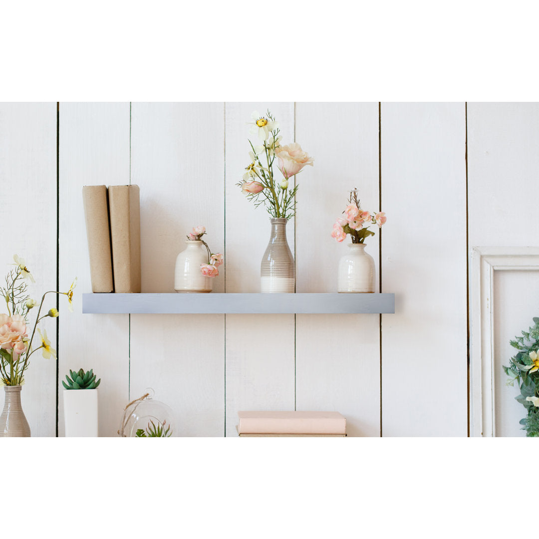 Rayne Floating Shelves Latitude Run® Size: 3" H x 29" W x 4" D Finish: Gray