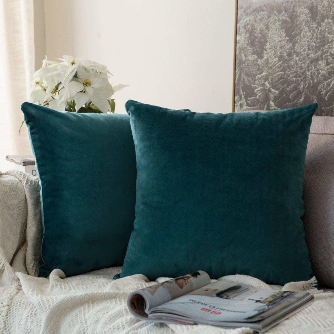 Solid Velvet Pillow Cover Decor Ur Space Color: Teal Size: 18"H x 18"W