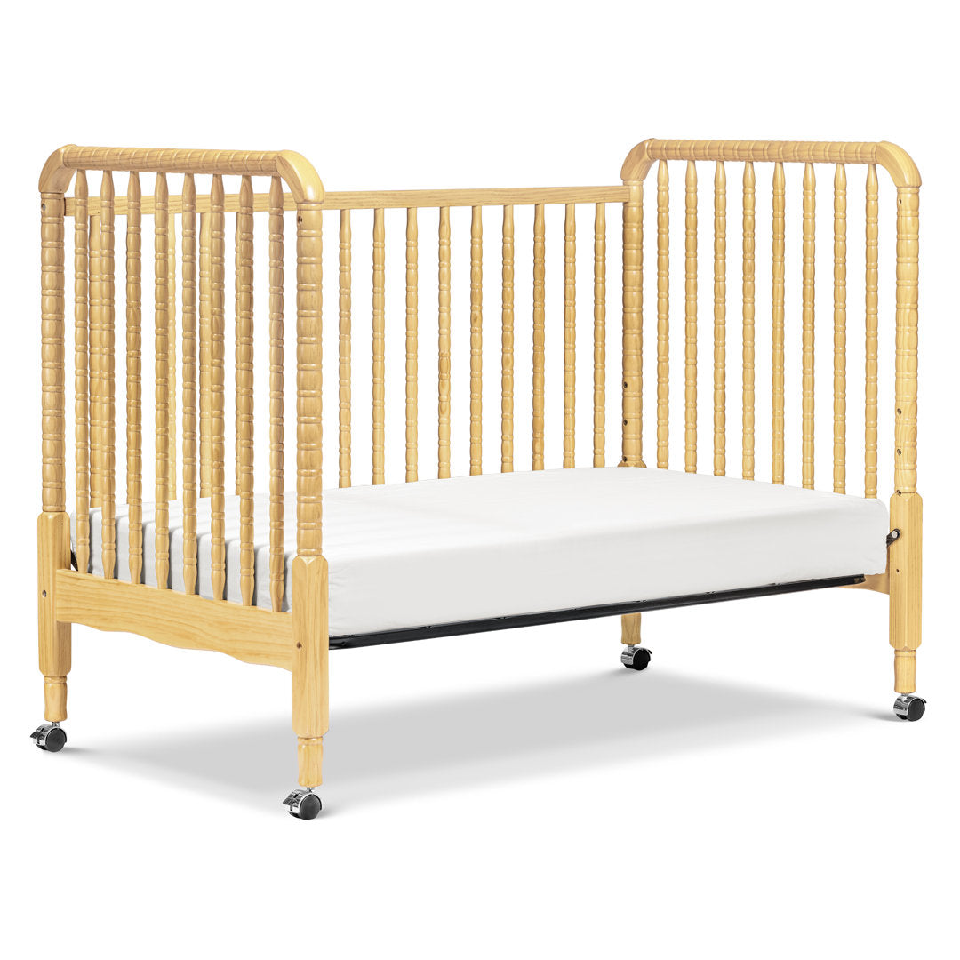 Jenny Lind 3-in-1 Convertible Crib daVinci Color: Natural