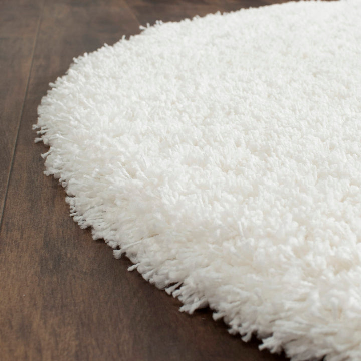 Assar White Area Rug Wade Logan® Rug Size: Round 9'