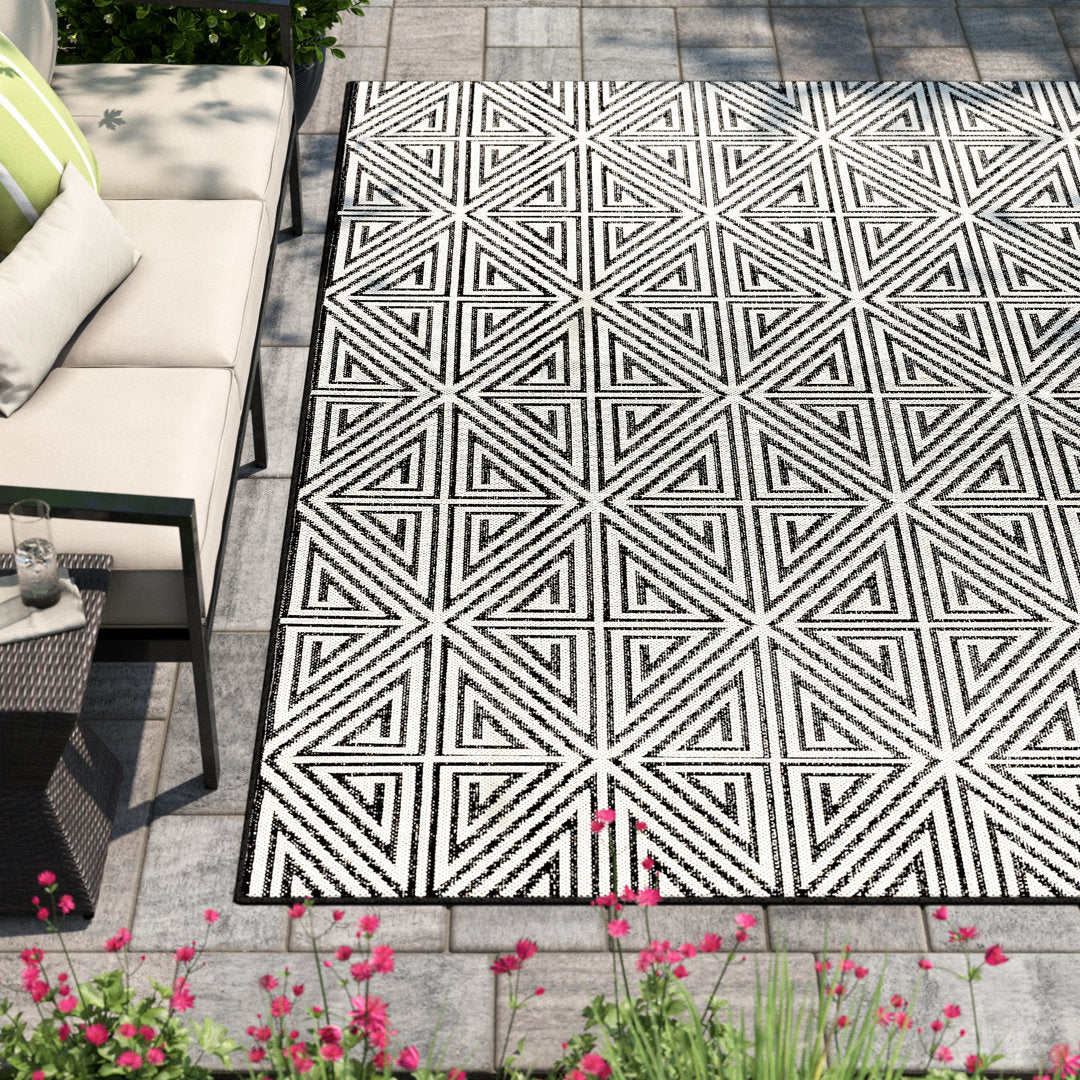 Cahuilla Geometric Black/White Indoor / Outdoor Area Rug Wade Logan® Rug Size: Rectangle 5' x 8'