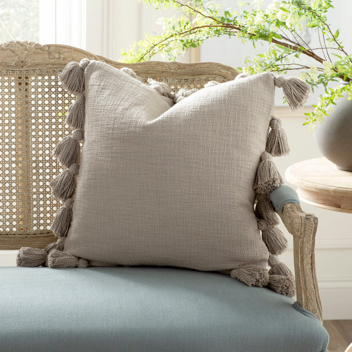 Vivienne Luxurious Square Cotton Pillow Cover and Insert Kelly Clarkson Home Color: Gray
