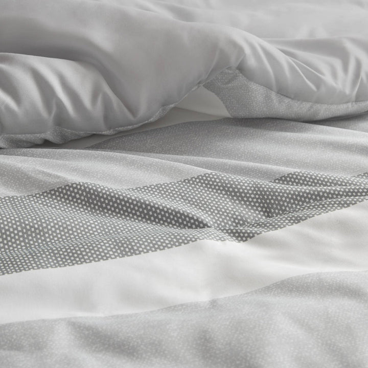 Blake Stripe Textured Print Microfiber Comforter Set 510 Design Color: Black/Gray Size: Queen Comforter + 2 Standard Shams