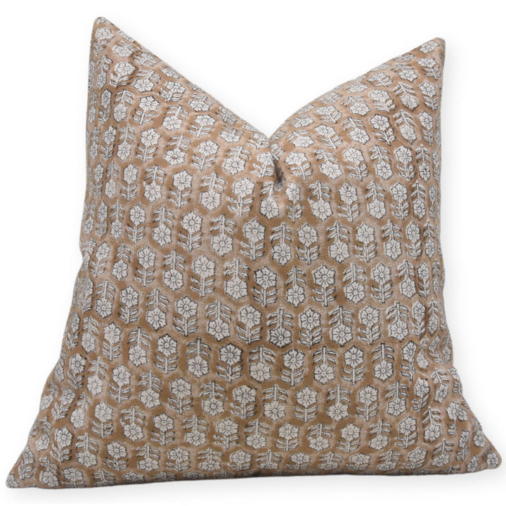 Floral Cotton Indoor/Outdoor Pillow Cover Fabdivine Size: 14"H x 14"W