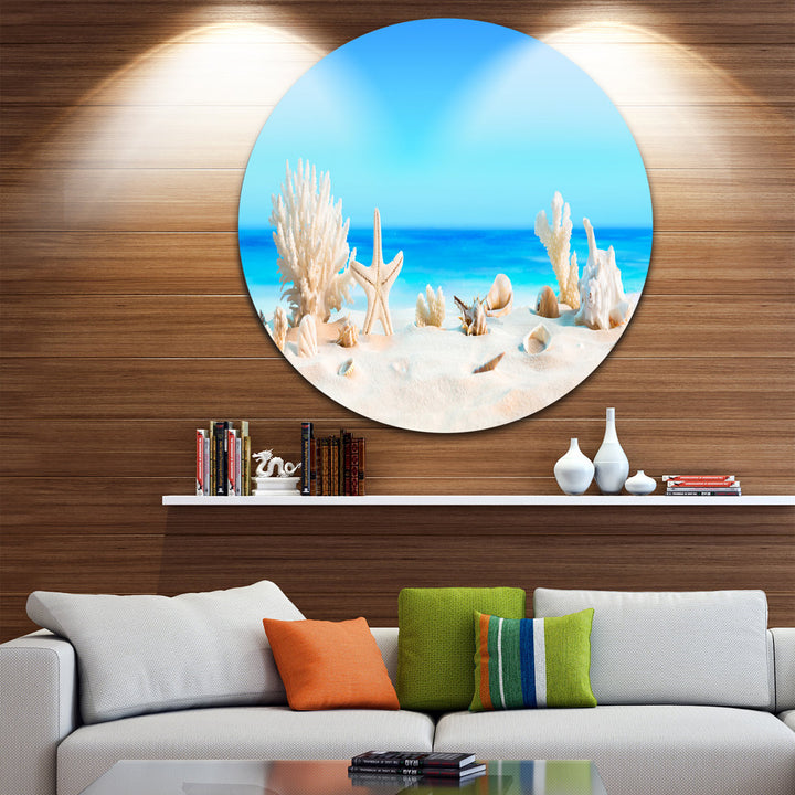 Risa Seashells on Tropical Beach' Graphic Art Highland Dunes Size: 23" H x 23" W x 1" D Format: Metal
