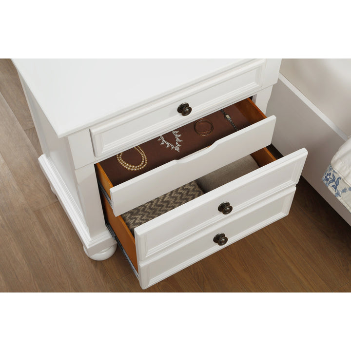 Bade 3 - Drawer Nightstand Beachcrest Home™ Color: White