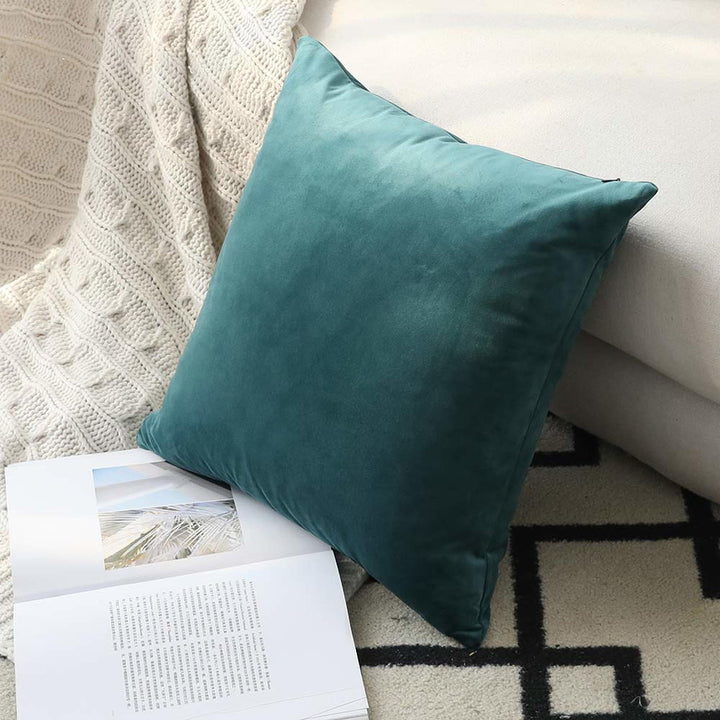 Solid Velvet Pillow Cover Decor Ur Space Color: Teal Size: 18"H x 18"W