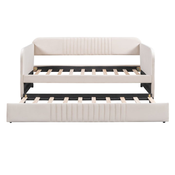 Emeryville Daybed Everly Quinn Color: Beige