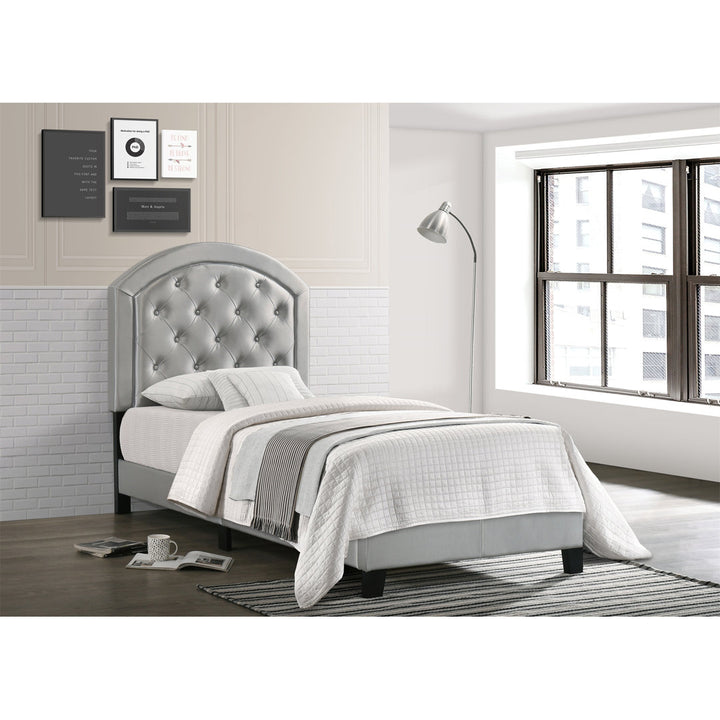Manhasset Wooden Upholstered Platform Bed with Adjustable Tufted Headboard House of Hampton® Color: Silver Size: Twin