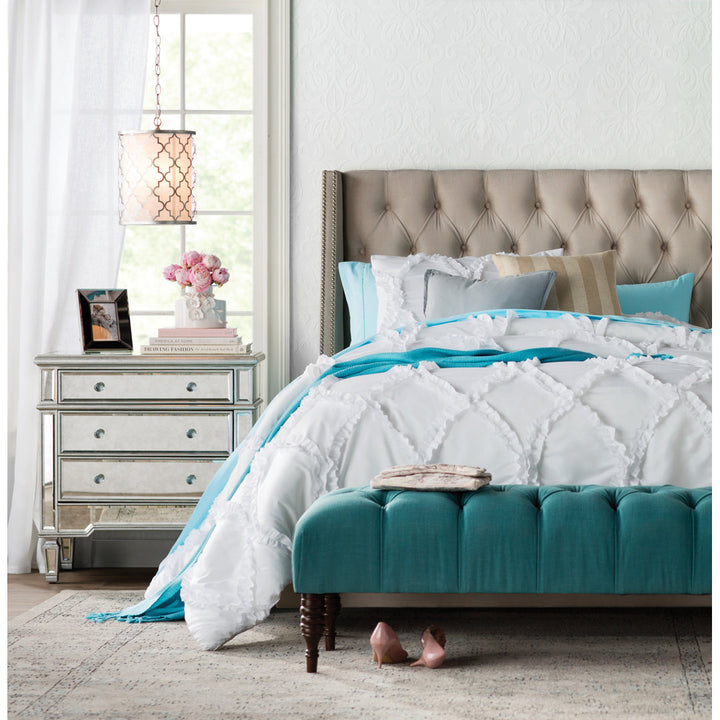 Annabel Upholstered Wingback Bed Kelly Clarkson Home Size: Twin Body Fabric: Lustrous Otter Velvet
