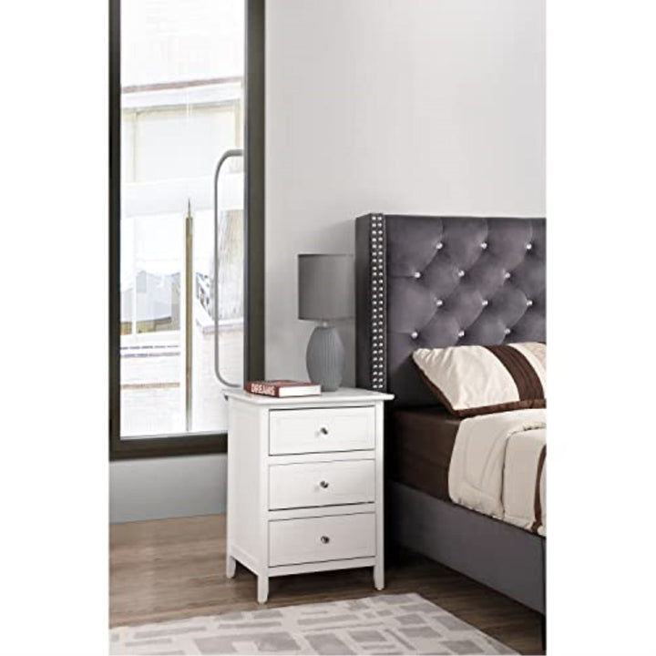 Emjay 3 - Drawer Nightstand Glory Furniture Color: White