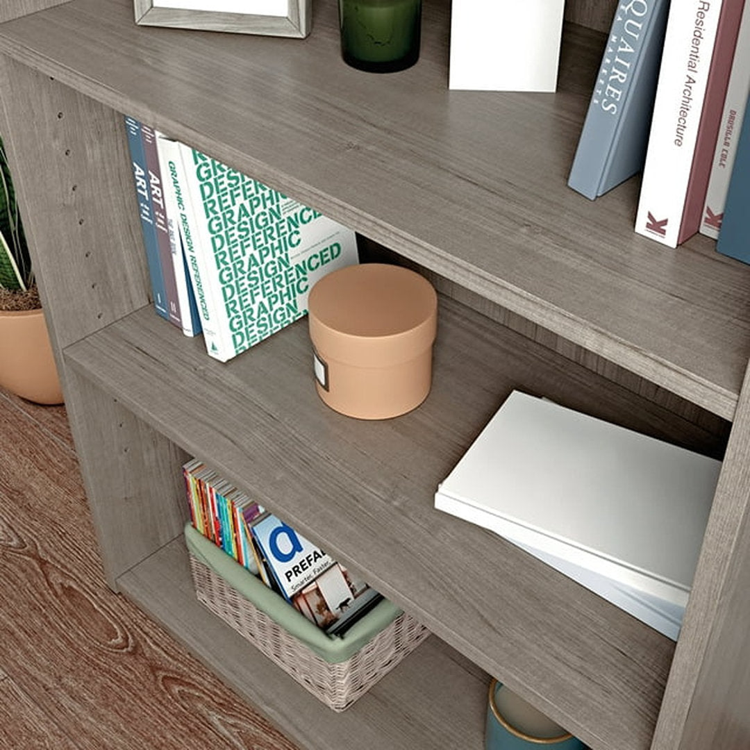 Arisztid 35.28" H x 24.57" W Standard Bookcase Lark Manor™ Color: Silver Sycamore