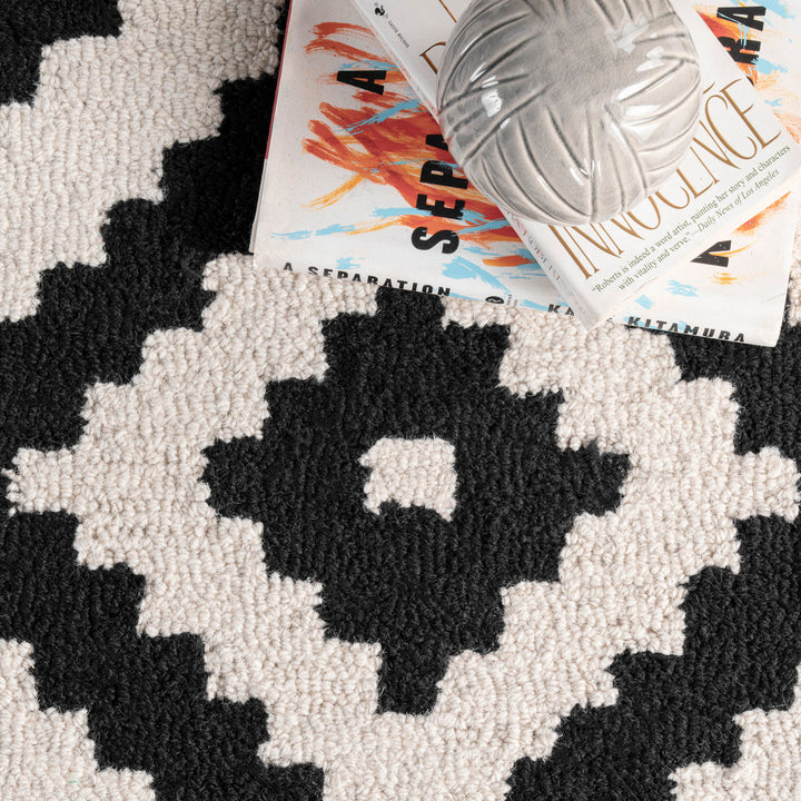 Decca Geometric Handmade Tufted Wool Black/Cream Area Rug George Oliver Rug Size: Round 8'