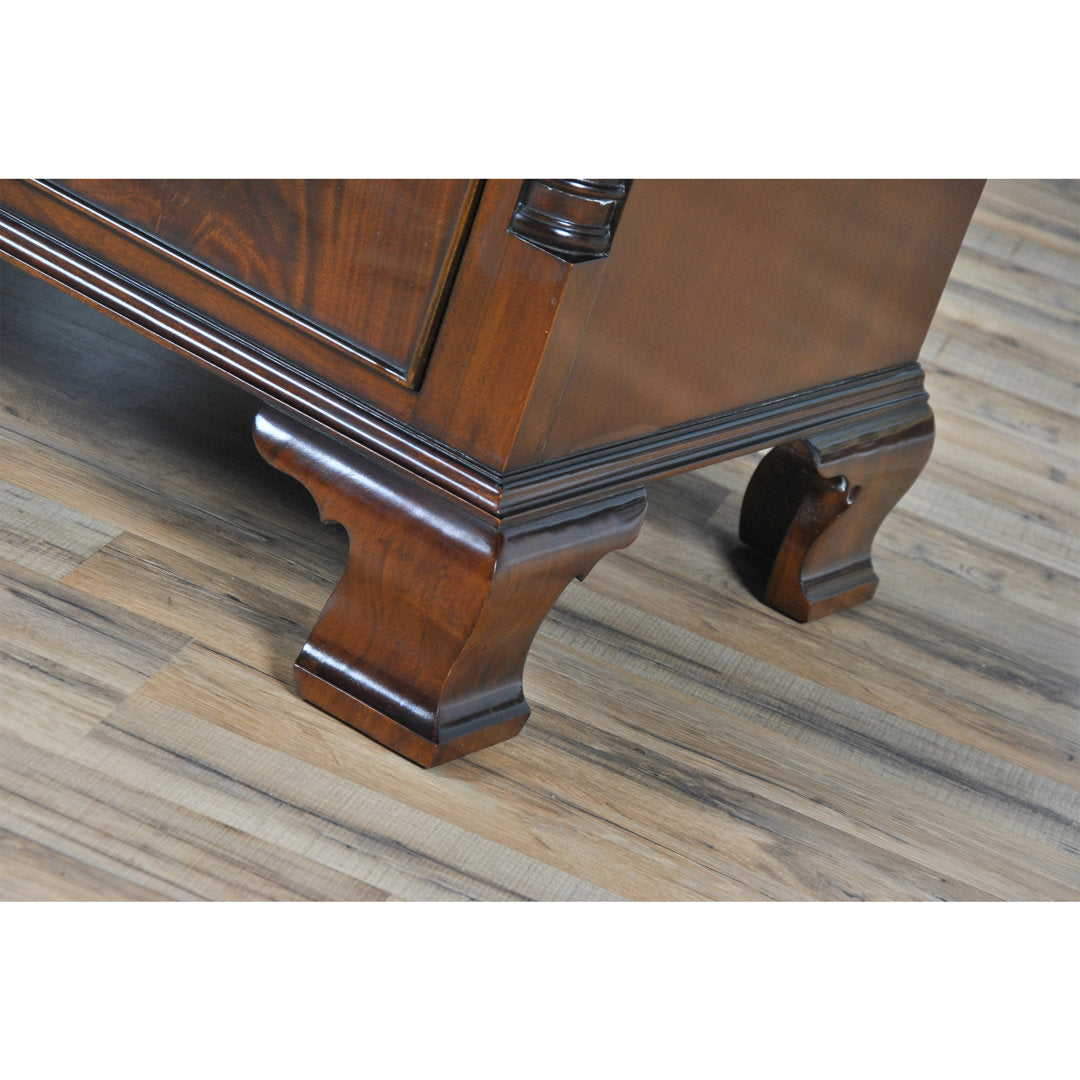 Mahogany Chest Niagara