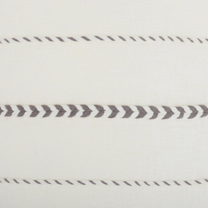 Square Pillow Cover & Insert Mina Victory Color: Gray