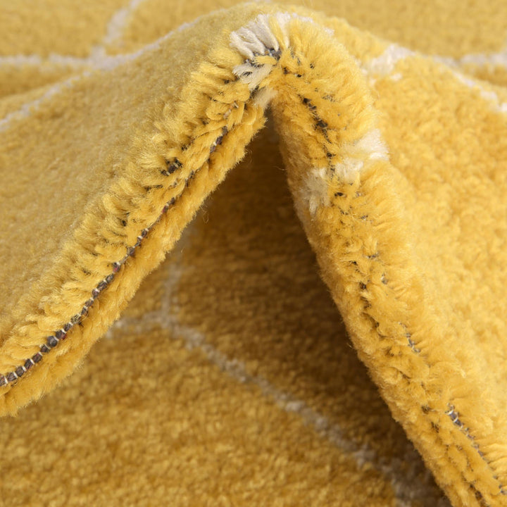 Debrodie Geometric Yellow Area Rug George Oliver Rug Size: Rectangle 3'3" x 5'3"