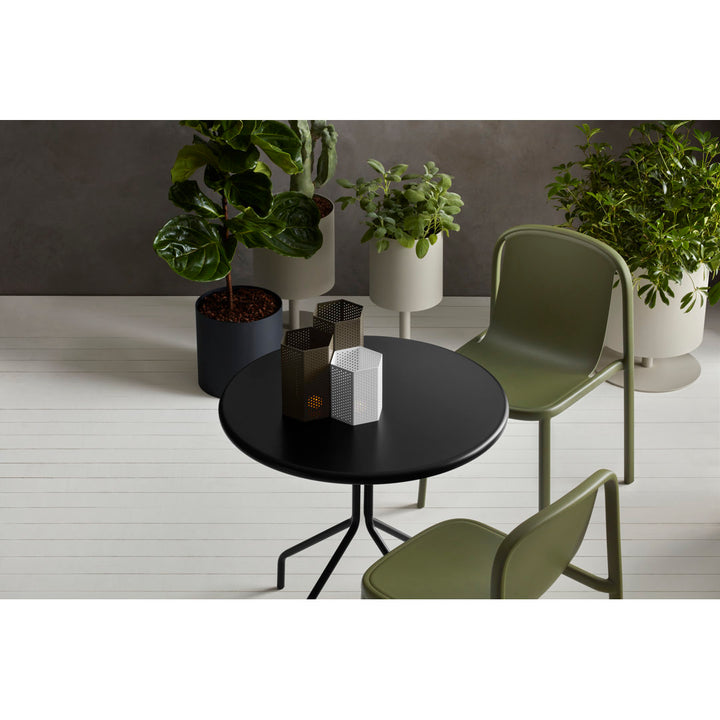 Hot Mesh 30" Coffee Table Blu Dot Color: Black
