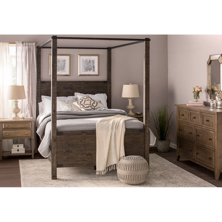 Breezewood Canopy Bed Birch Lane™ Size: Queen