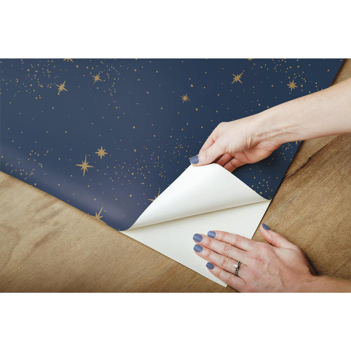 Rebecca Upon a Star 16.5' L x 20.5" W Peel and Stick Wallpaper Roll Isabelle & Max™ Color: Navy