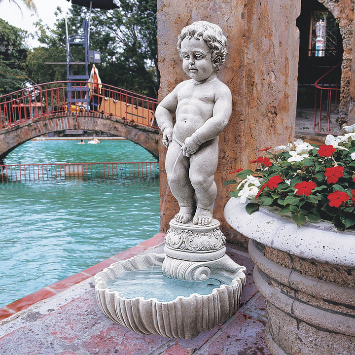 Mannequin Pis Sculptural Fountain Astoria Grand