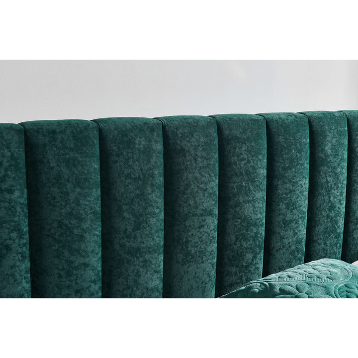 Daizia Lift Up Storage Platform Bed with Wingback Headboard Latitude Run® Color: Green Size: King