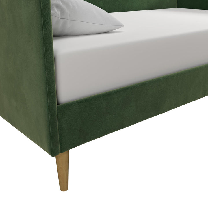 Chadlee Daybed Mercer41 Color: Green Velvet Size: Twin