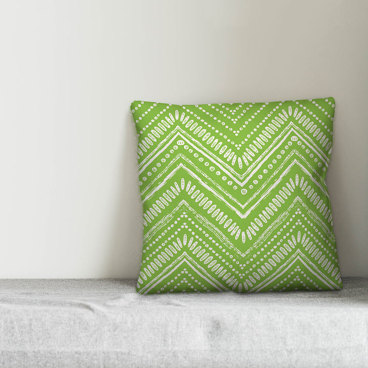 Circle Outdoor Square Pillow Designs Direct Creative Group Color: Off White/Parrot Size: 16" x 16"