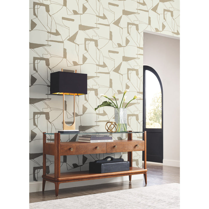 Alza 26.9' L x 27" W Wallpaper Roll AllModern Color: Cream/Gold