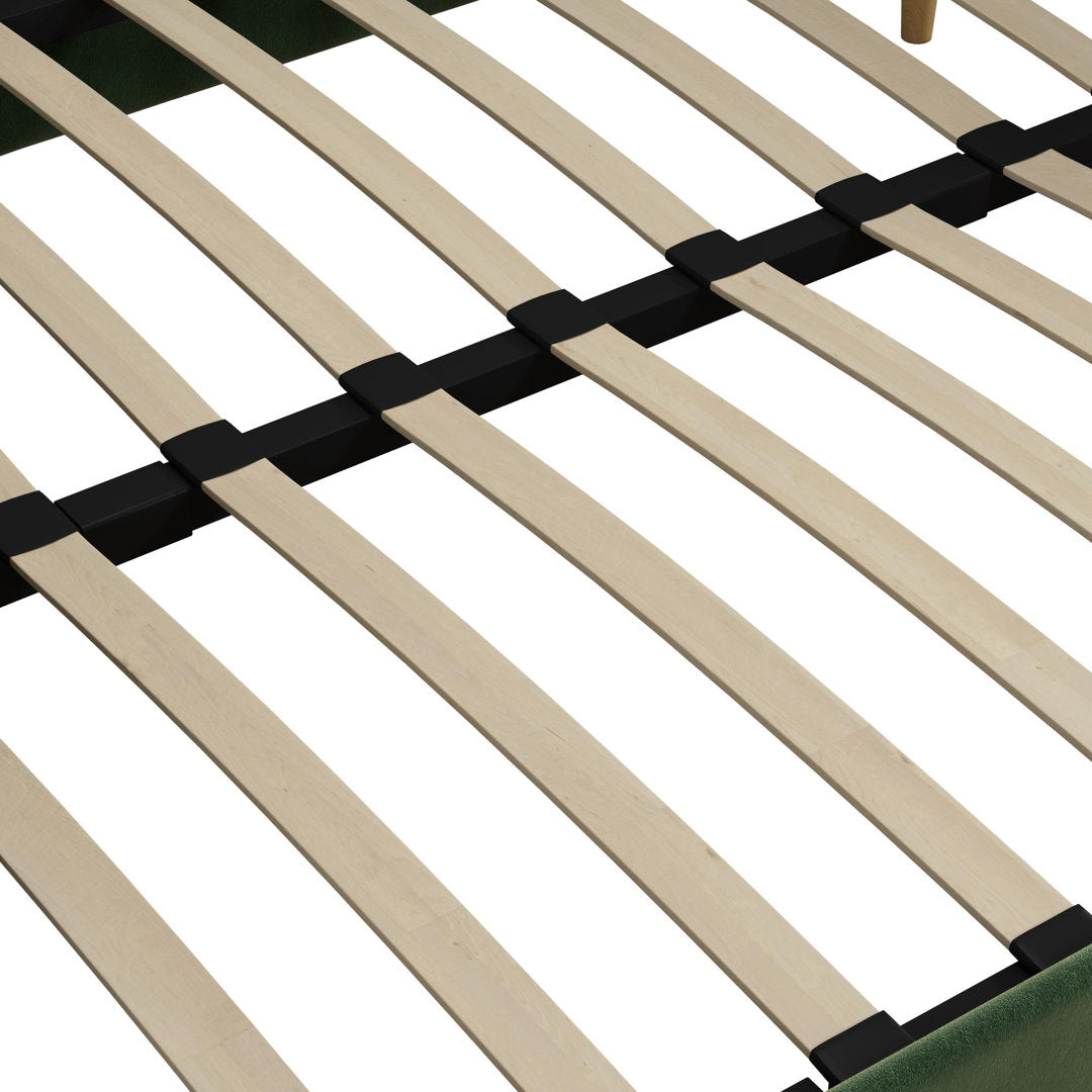 Chadlee Daybed Mercer41 Color: Green Velvet Size: Twin