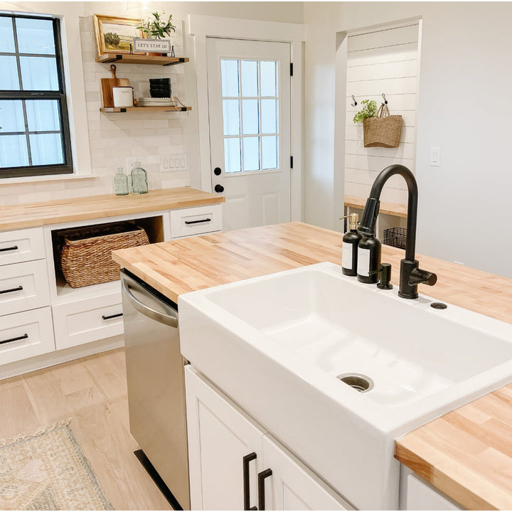 60"H x 30"W x 1.5"D Corbel Latitude 59