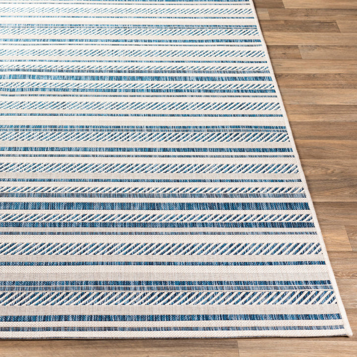 Bellino Striped Denim Indoor/Outdoor Area Rug Beachcrest Home™ Rug Size: Round 7'10"
