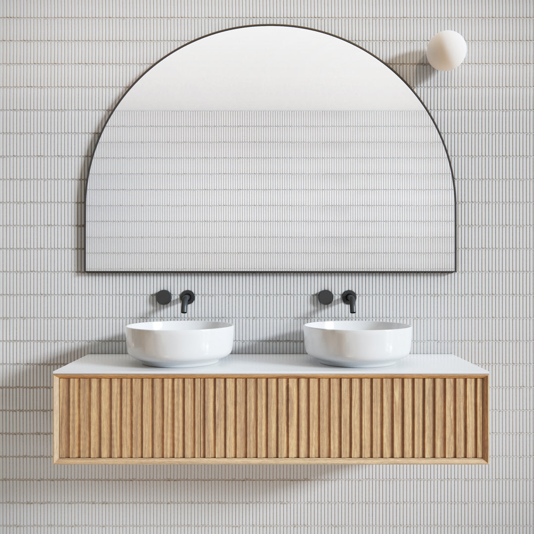 Kira Arched Mirror Glass Warehouse Size: 40'' X 60'' Finish: Black