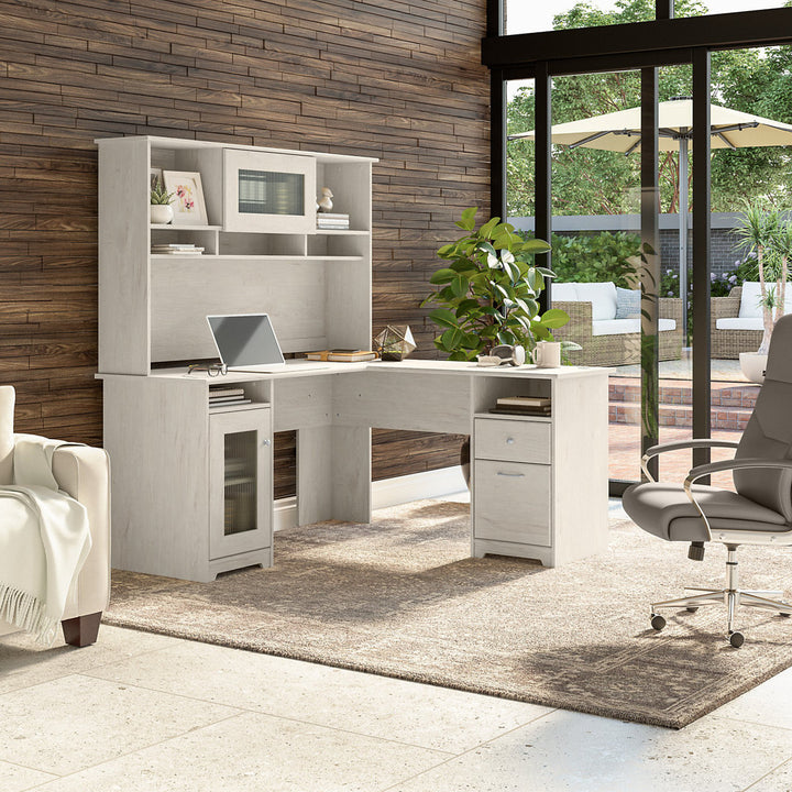 Shelonda L-Shape Executive Desk with Hutch Latitude Run® Color: Linen White Oak