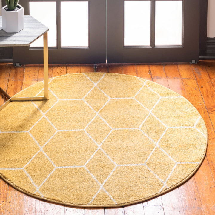 Debrodie Geometric Yellow Area Rug George Oliver Rug Size: Round 4'1"