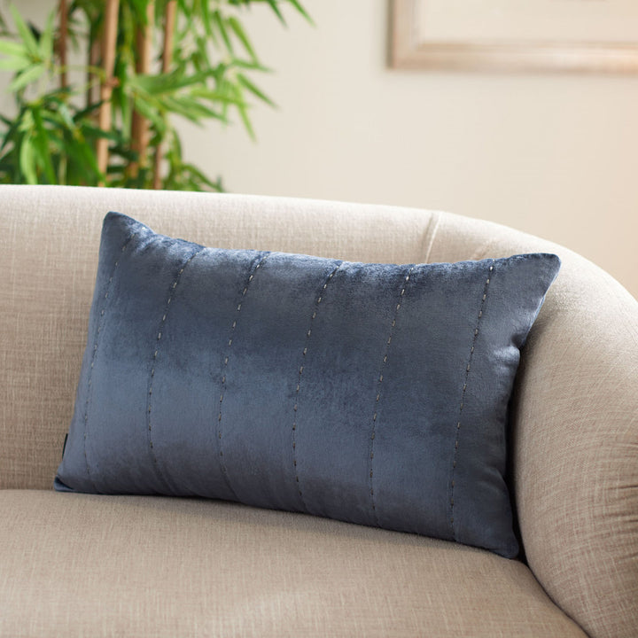 Rectangular Pillow Cover and Insert Safavieh Color: Gray