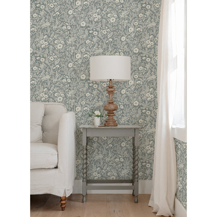 33' L x 20.5" W Wallpaper Roll Lark Manor™ Color: Blue