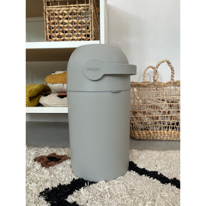 Odor-Free Diaper Pail L.A. Baby Color: Green