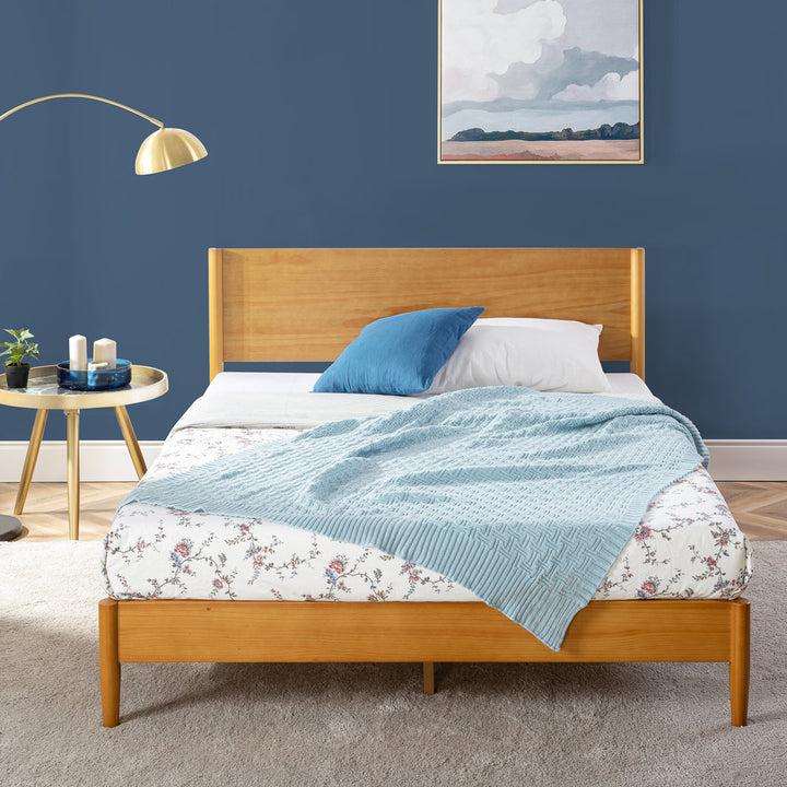 Davyan Low Profile Mid-Century Modern Platform Bed George Oliver Mattress Size: Twin