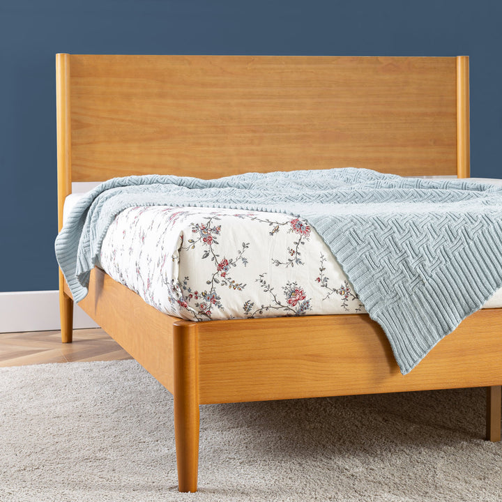 Davyan Low Profile Mid-Century Modern Platform Bed George Oliver Mattress Size: Twin