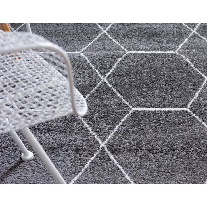 Debrodie Geometric Dark Gray Area Rug George Oliver Rug Size: Round 4'1"