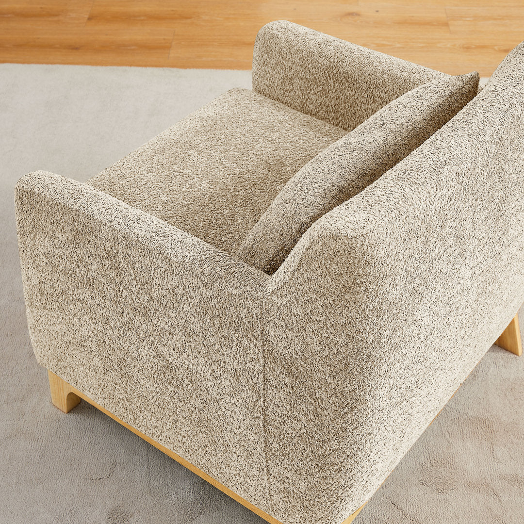 Jazmere 31.5" Armchair Mercer41 Leg Color: Natural Fabric: Camel Boucle