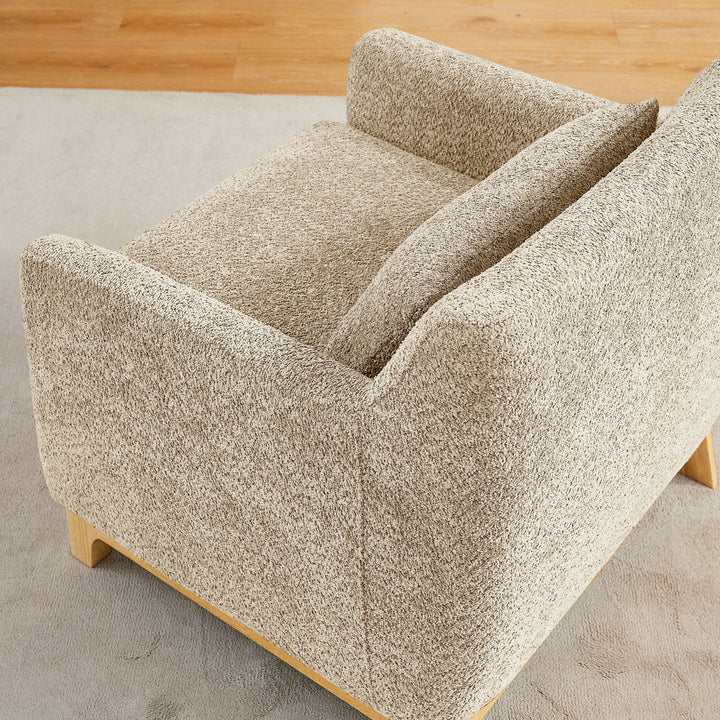Jazmere 31.5" Armchair Mercer41 Leg Color: Natural Fabric: Camel Boucle