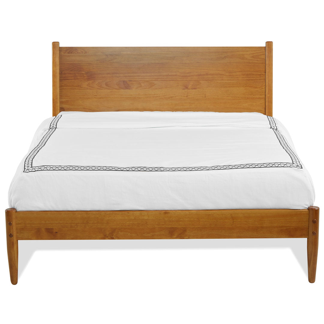 Grady Solid Wood Platform Bed AllModern Color: Castanho Size: Full / Double